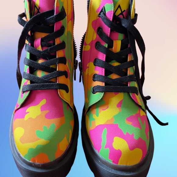 YRU Slayer Boots - Picture 4 of 5